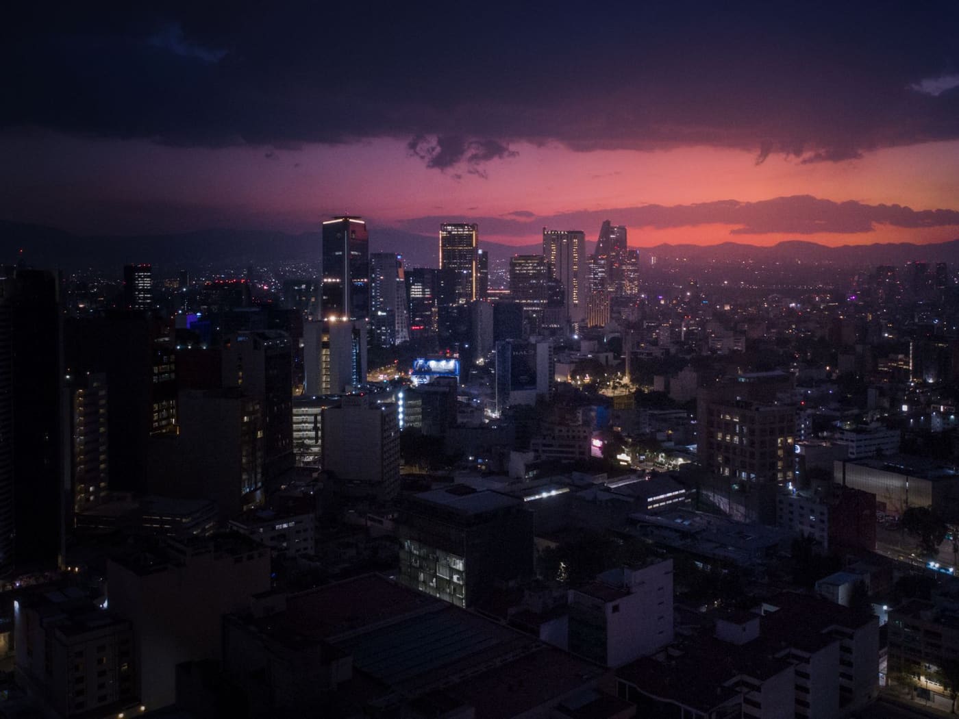 Vista nocturna de la Ciudad de México